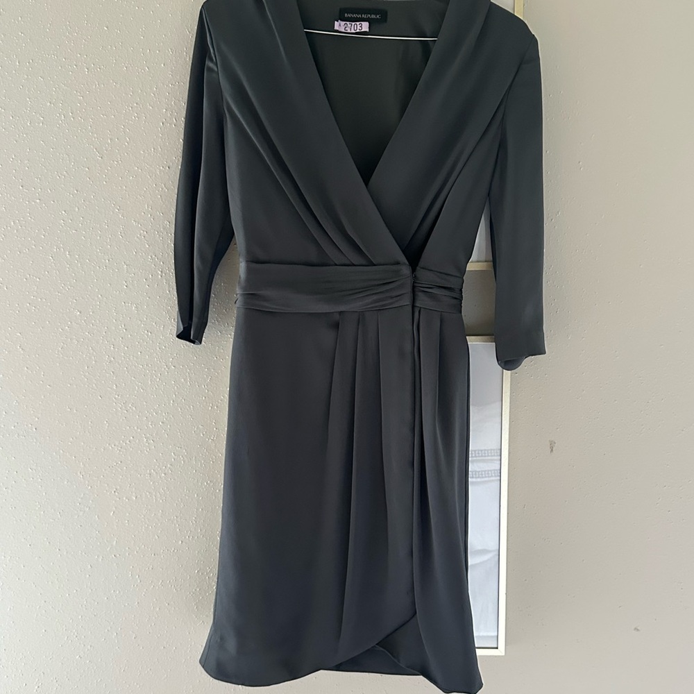 Banana Republic Charcoal 3/4 Sleeve Dress